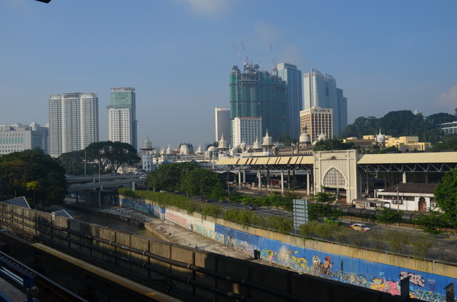 MALASIA: Con ritmo propio - Blogs de Malasia - 05/11  Como pasar 1.5 horas dentro del monorail y no perder la calma (1)