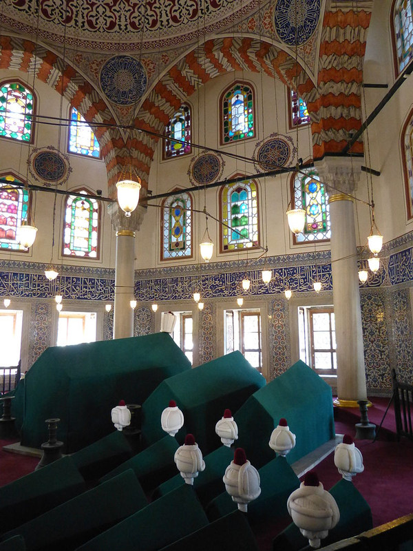 Safiye Sultan'ın sandukası kocası III. Murad'ın Ayasofya Camii'nin avlusundaki Türbesindedir