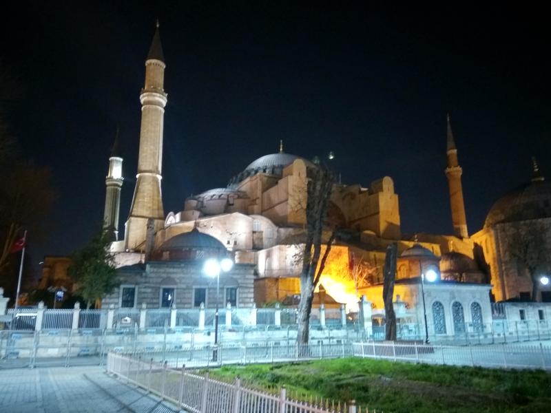 Keira en Turquía - Blogs de Turquia - Llegando a Estambul (4)