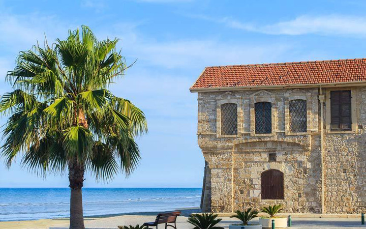 larnaka.jpg