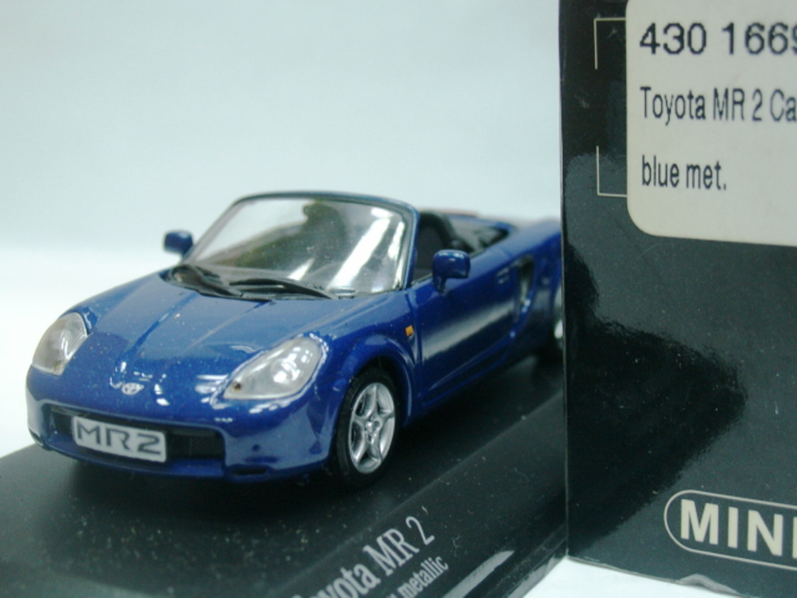toyota_mr2_blue003.jpg