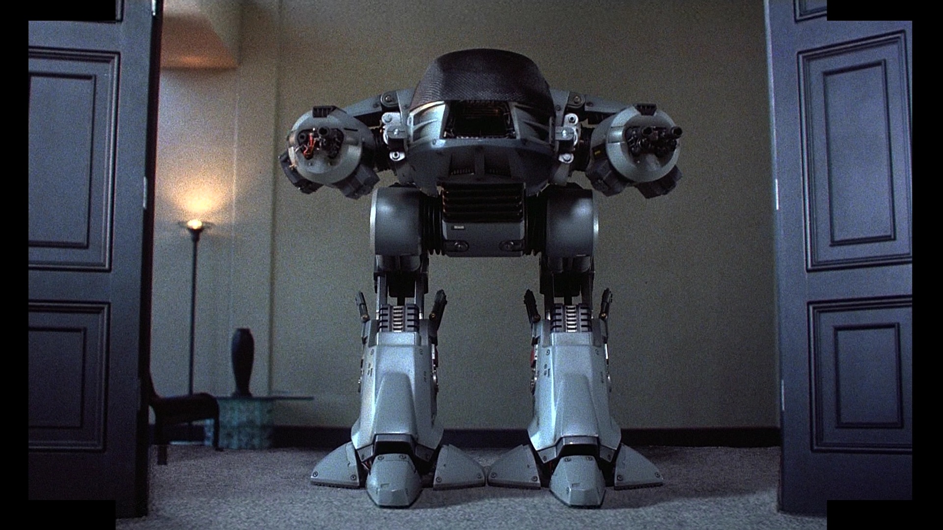 [Image: Robocop_1987_UAR_014641.jpg]