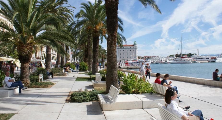 Terrasje pakken in Split, Kroatië | Mooistestedentrips.nl