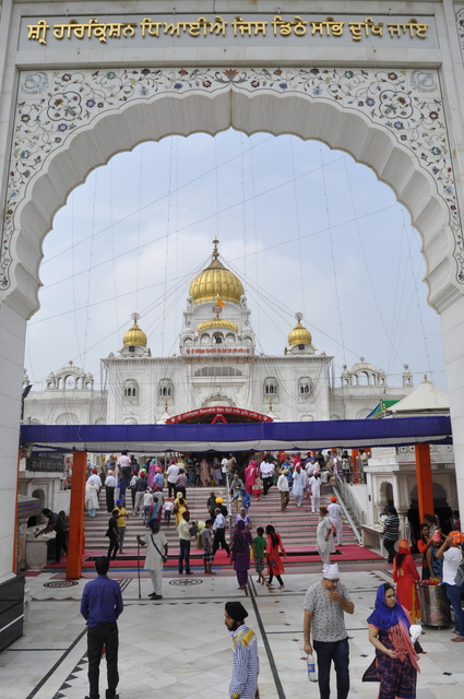 Keira en la  India. - Blogs de India - Delhi II (28/7/16) 3 religiones (1)