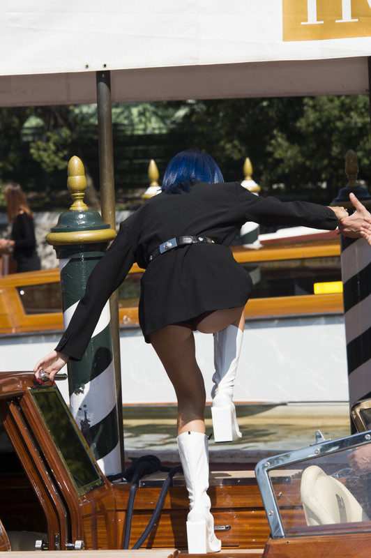 Sita-_Abellan-_Upskirt-3-thefappeningblog.com