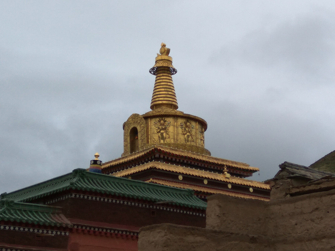 Monasterio Labrang II - Keira en China (8)