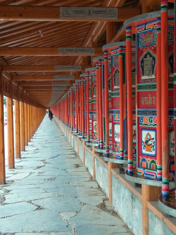 Haciendo la kora al monasterio de Labrang - Keira en China (3)