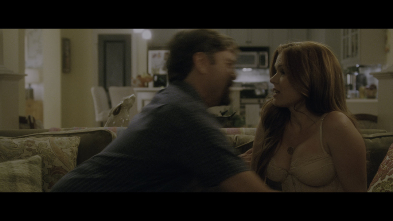 isla-fisher-keeping-up-with-the-joneses-4k-caps-11