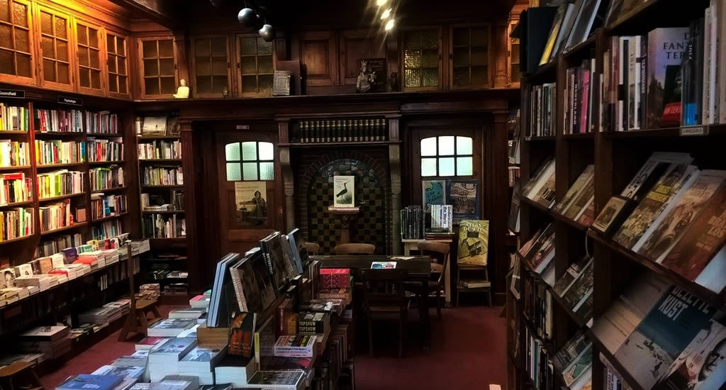 Amazing bookstores in The Netherlands: bookshop Den Boer in Baarn (photo by Den Boer) | Your Dutch Guide