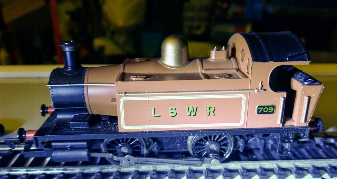 [Image: LSWR01.jpg]