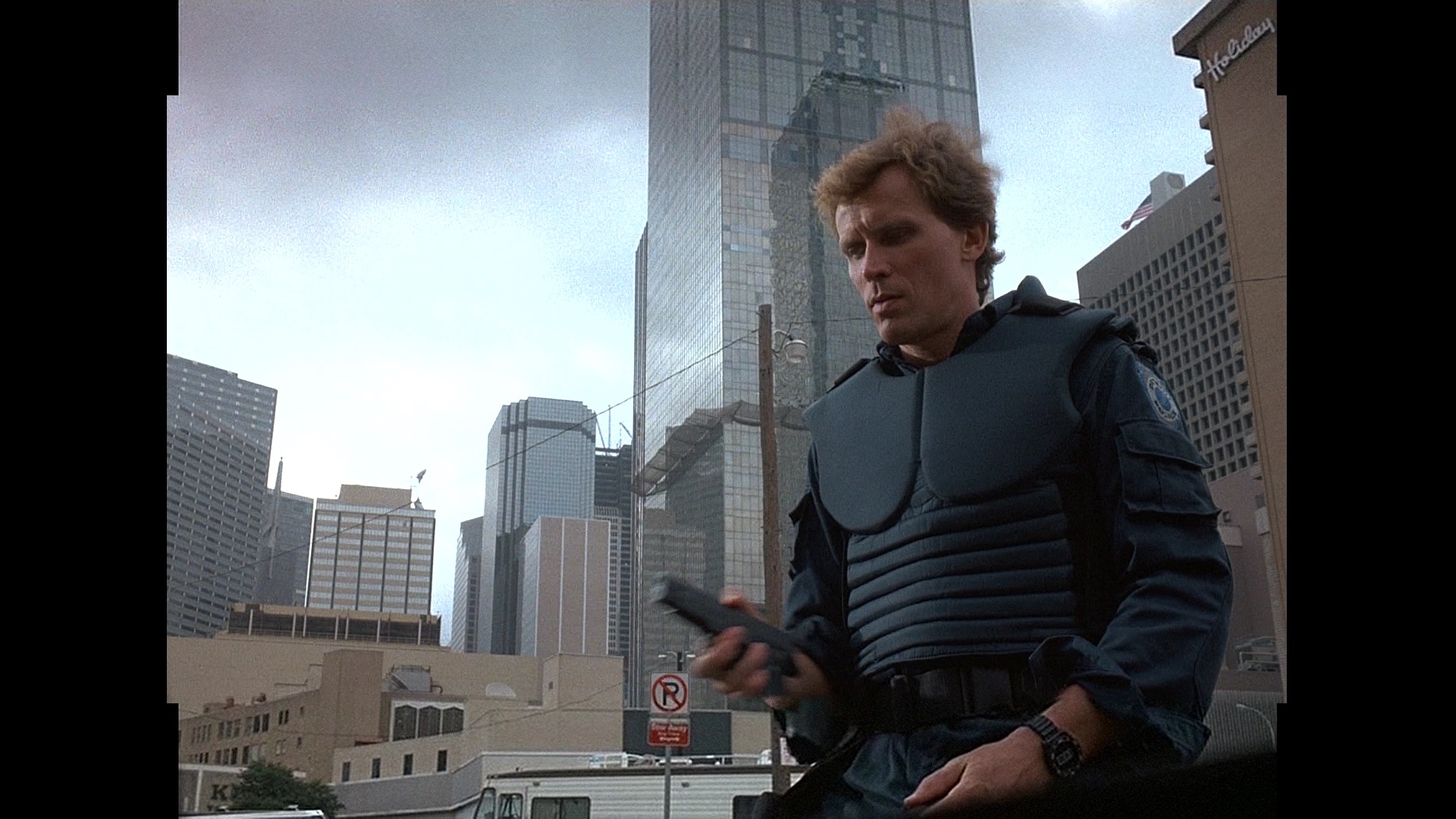 [Image: Robocop_1987_UAR_020346.jpg]