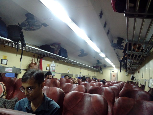 Train to Amristar - Keira en la  India. (2)