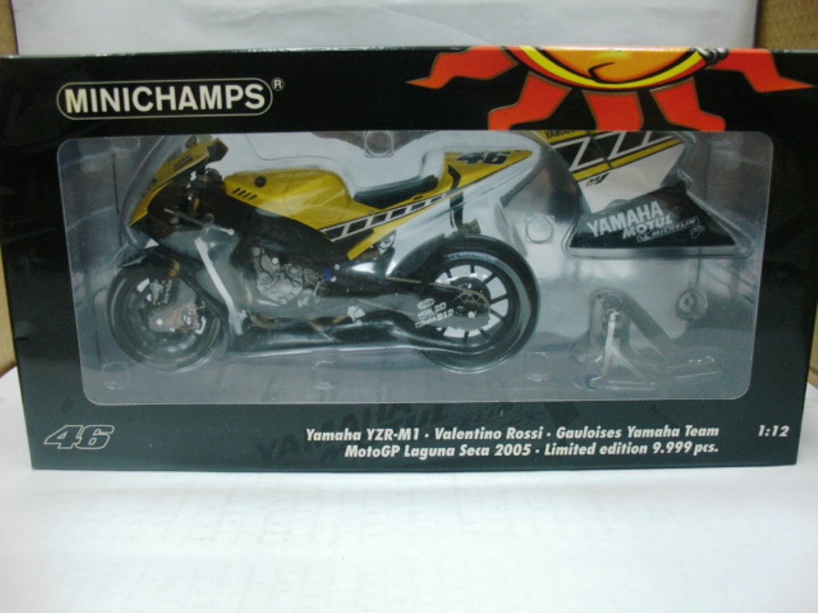 ミニチャンプス 1/12 ヤマハ YZR-M1 2007 LAGUNA SECA Minichamps 1:12 Yamaha YZR-M1 #46 MotoGP Laguna Seca 2010