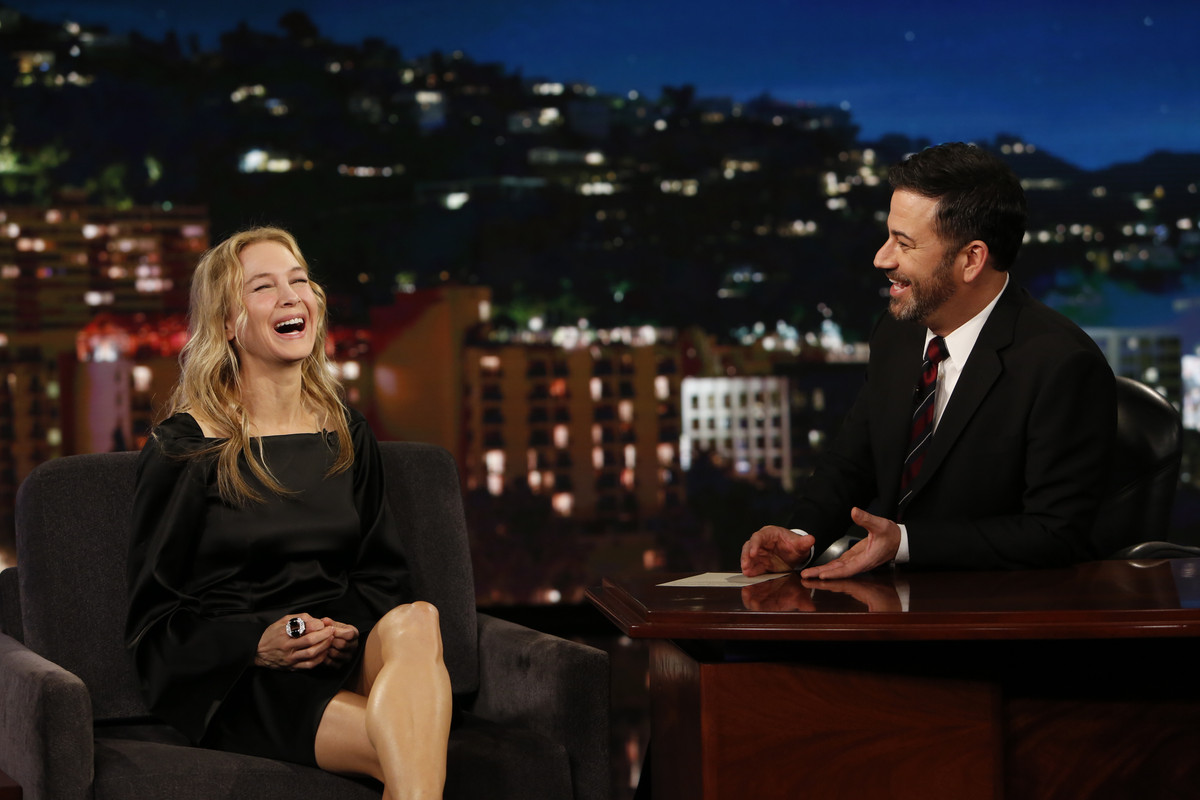 renee-zellweger-jimmy-kimmel-live-october-11th-2017-4