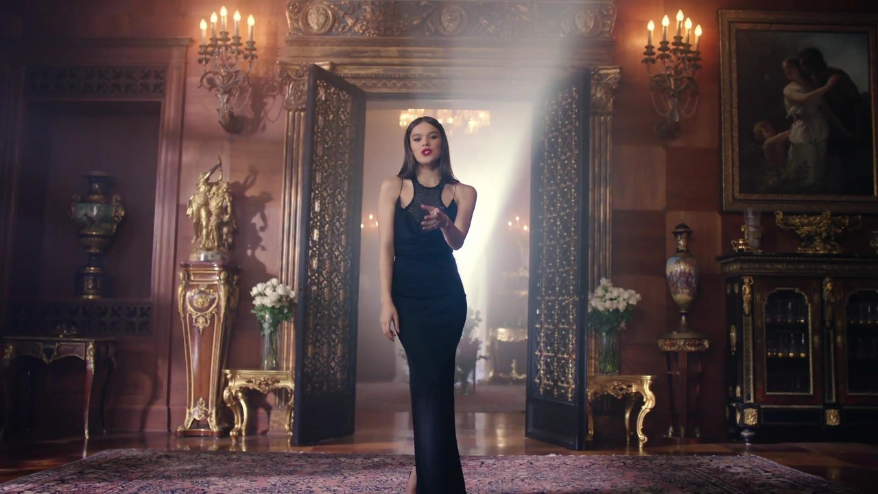 Hailee-_Steinfeld-_Blood_Pop_-_Capital-_Letters_18