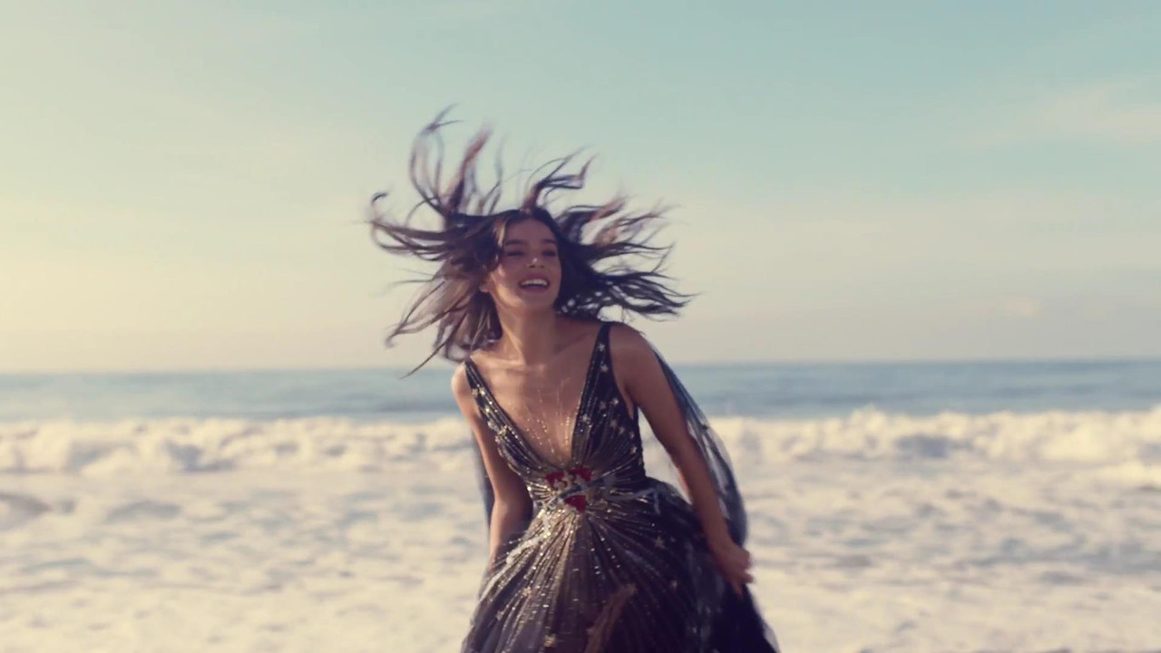 Hailee-_Steinfeld-_Blood_Pop_-_Capital-_Letters_13