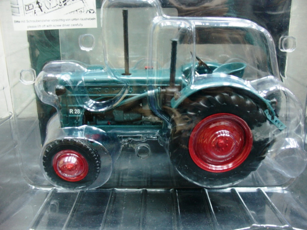 ミニチャンプス 1/18 HANOMAG R28 トラクター Amazon | MINICHAMPS 1/18 HANOMAG R28 トラクター 1953 完成品