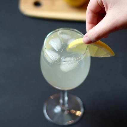 White Spritz Cocktail